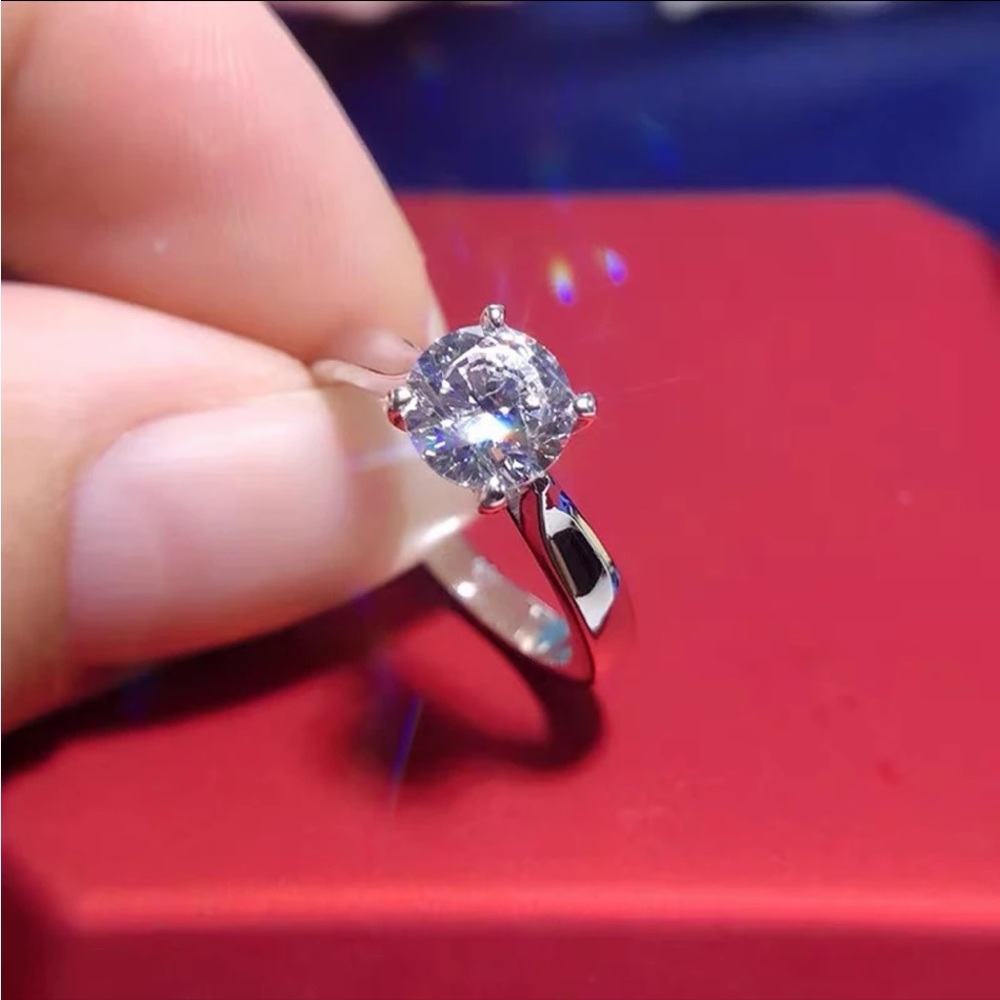 18K WHITE GOLD FILLED DIAMOND ENGAGEMENT RING - Picture 10 of 10